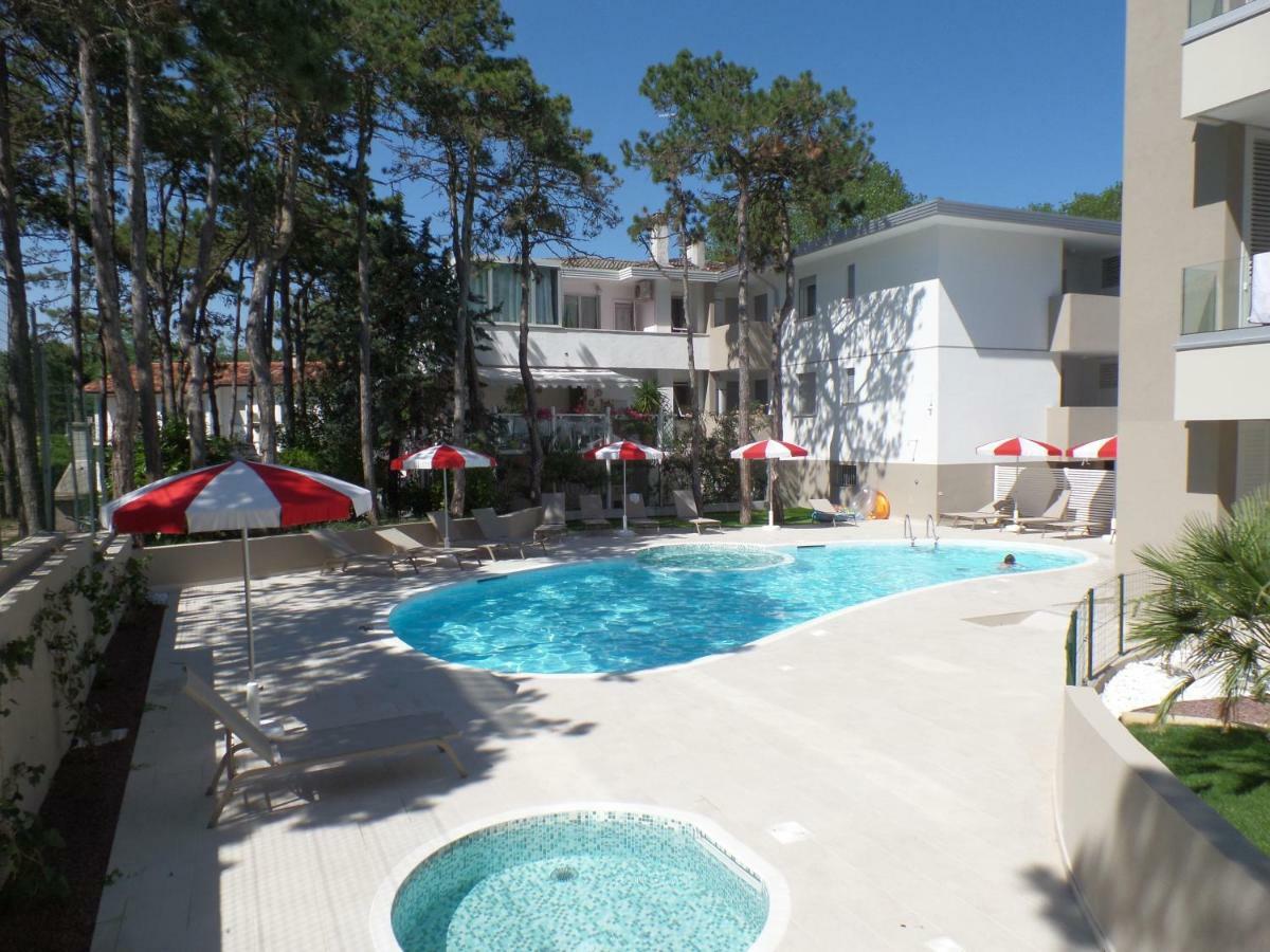 Residence Melograno Bibione Exterior photo
