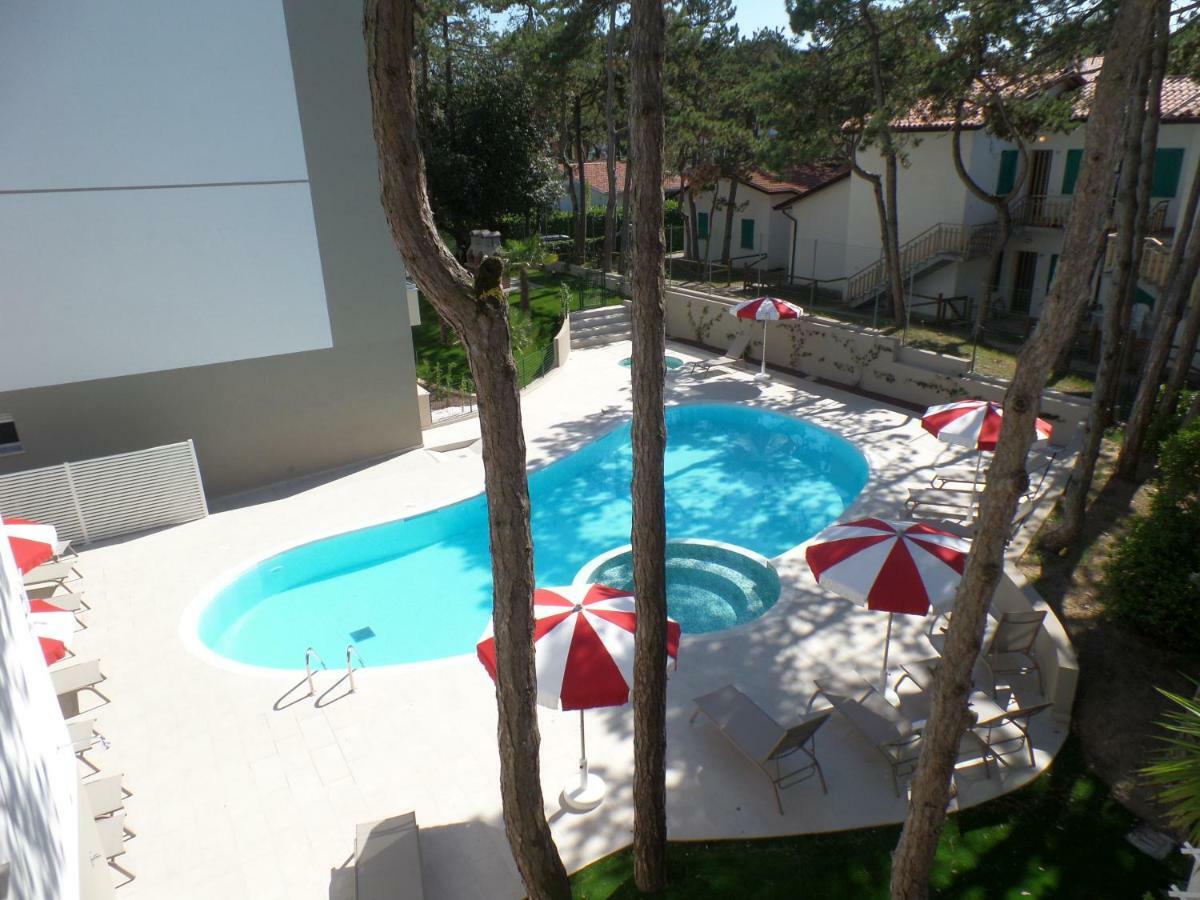 Residence Melograno Bibione Exterior photo